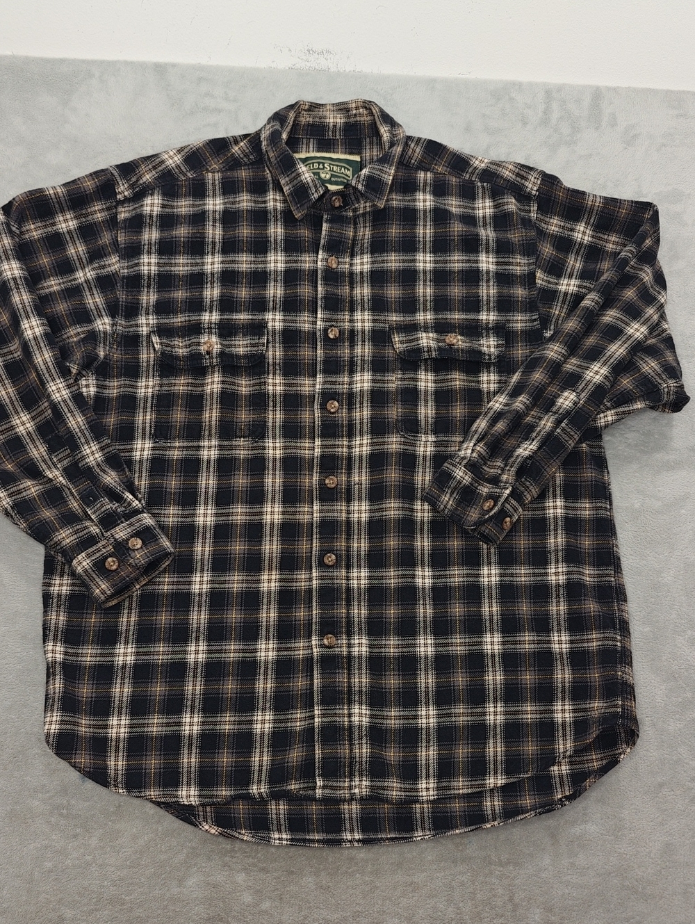 Field & Stream Black and Cream Plaid Button-Down Shirt